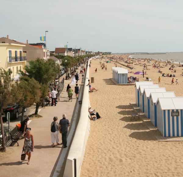 Maison De Charme A La Rochelle Croix-Chapeau Екстер'єр фото