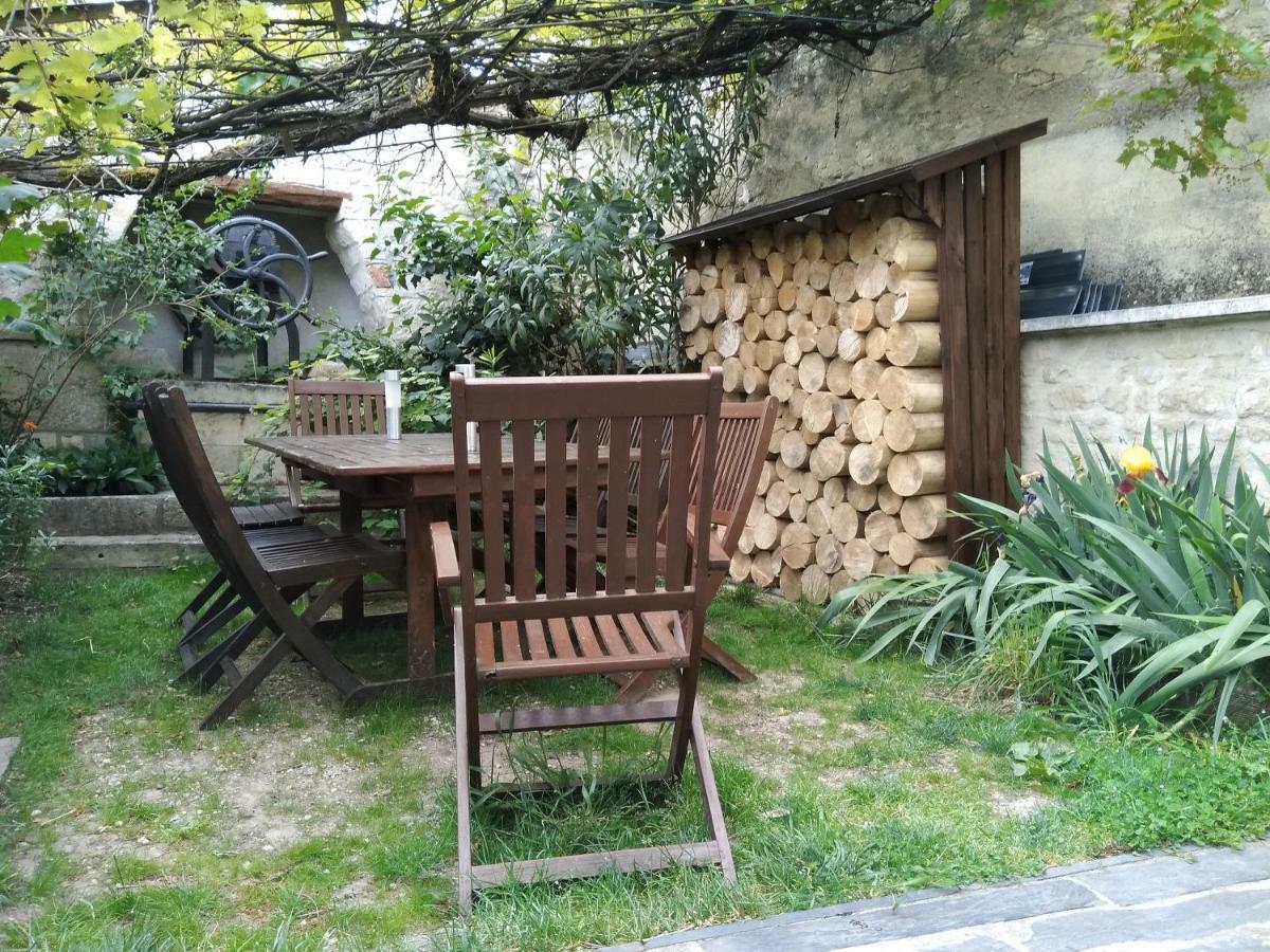 Maison De Charme A La Rochelle Croix-Chapeau Екстер'єр фото